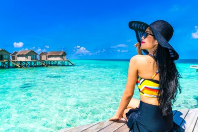 lady-ocean-summertime-woman-vacation-min.jpg